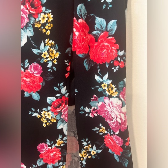 B. Darlin Set size 9/10 top and skirt with slit - Picture 7 of 10